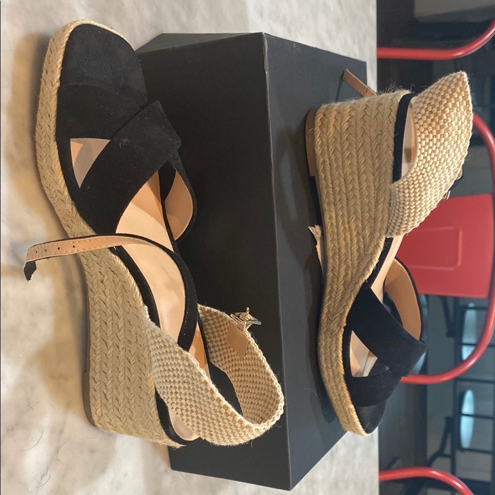 LOFT Black and Tan Espadrille Sandals